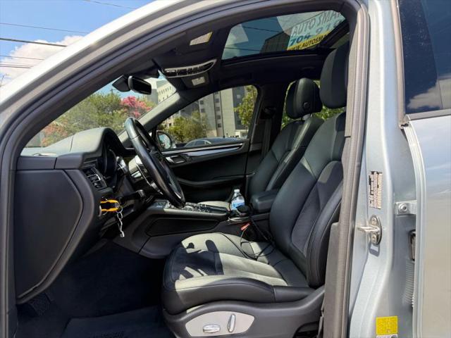 2019 Porsche Macan Base