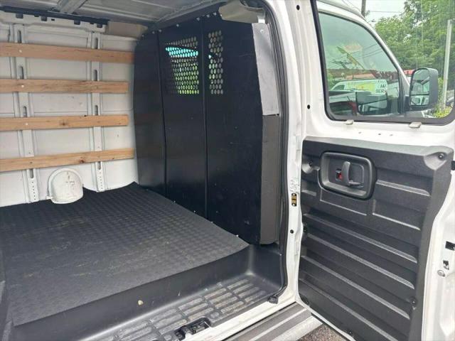 2023 Chevrolet Express Cargo Van RWD 2500 Regular Wheelbase WT