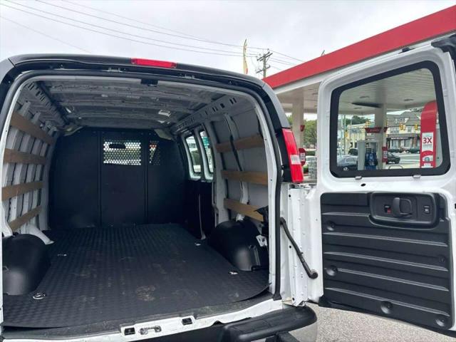 2023 Chevrolet Express Cargo Van RWD 2500 Regular Wheelbase WT