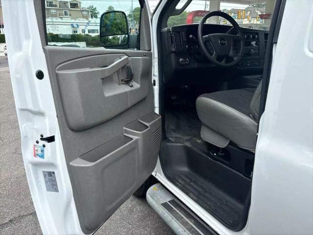 2023 Chevrolet Express Cargo Van RWD 2500 Regular Wheelbase WT