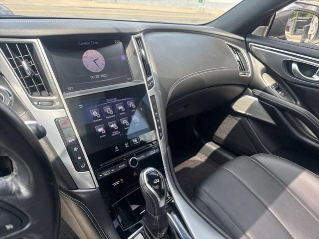 2018 INFINITI Q60 3.0t LUXE