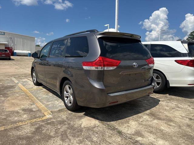 2013 Toyota Sienna LE V6 7 Passenger Auto Access Seat