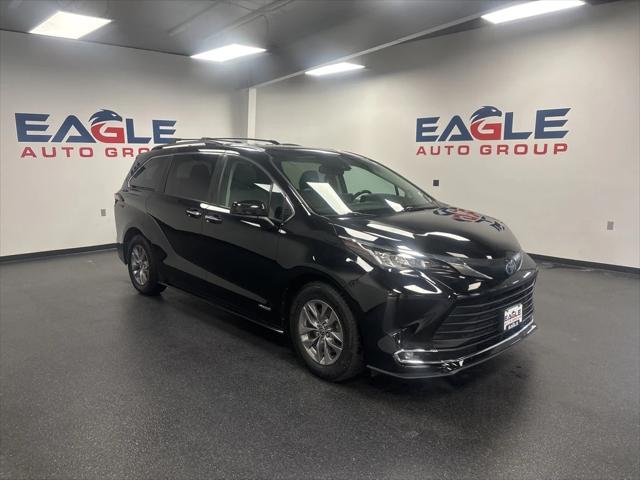 2021 Toyota Sienna XLE 2021 Toyota Sienna XLE