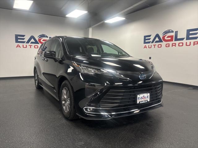 2021 Toyota Sienna XLE 2021 Toyota Sienna XLE