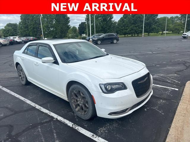 Used 2016 Chrysler 300 For Sale in Waterford Twp, MI