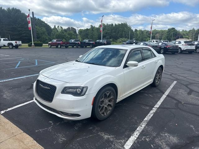 Used 2016 Chrysler 300 For Sale in Waterford Twp, MI