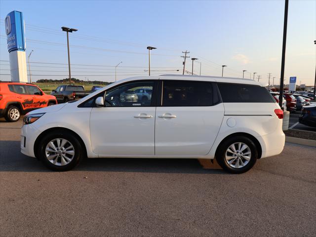 2016 Kia Sedona LX