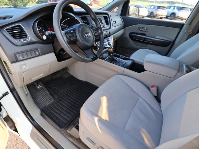 2016 Kia Sedona LX