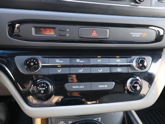 2016 Kia Sedona LX