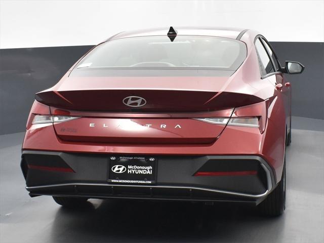 2025 Hyundai Elantra SE