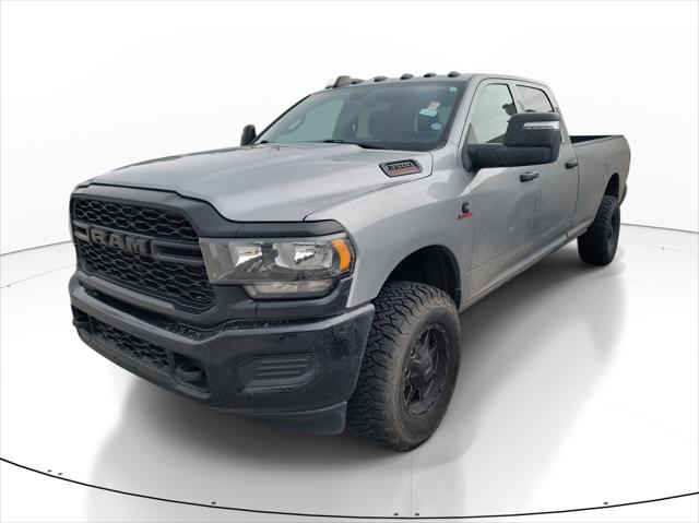2023 RAM 3500 Tradesman Crew Cab 4x4 8 Box