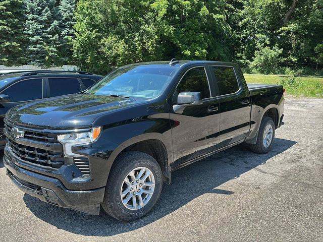 2023 Chevrolet Silverado 1500 4WD Crew Cab Short Bed RST