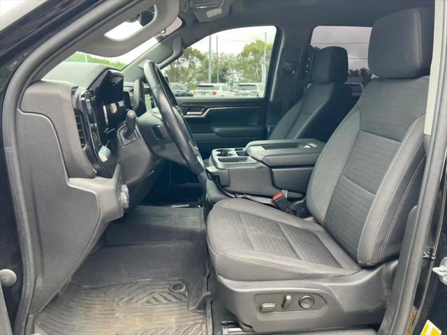 2023 Chevrolet Silverado 1500 4WD Crew Cab Short Bed RST