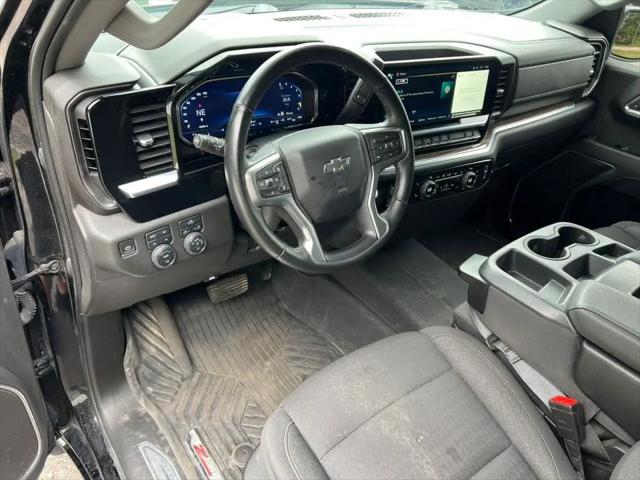 2023 Chevrolet Silverado 1500 4WD Crew Cab Short Bed RST