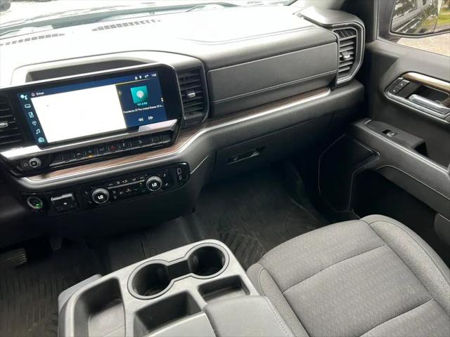 2023 Chevrolet Silverado 1500 4WD Crew Cab Short Bed RST