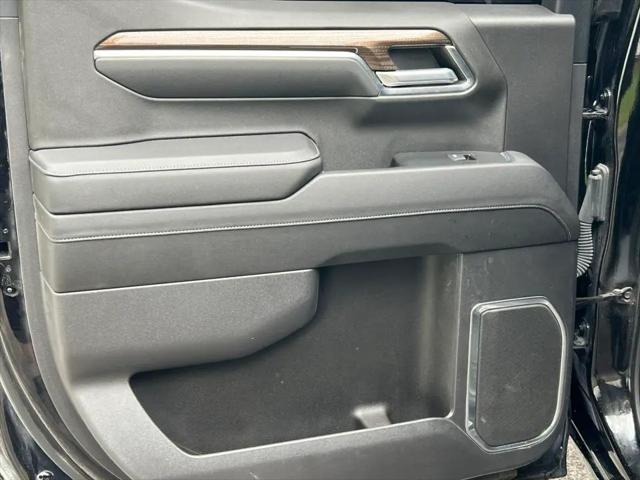 2023 Chevrolet Silverado 1500 4WD Crew Cab Short Bed RST