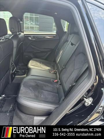 2017 Porsche Macan Standard