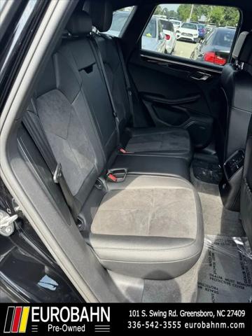 2017 Porsche Macan Standard