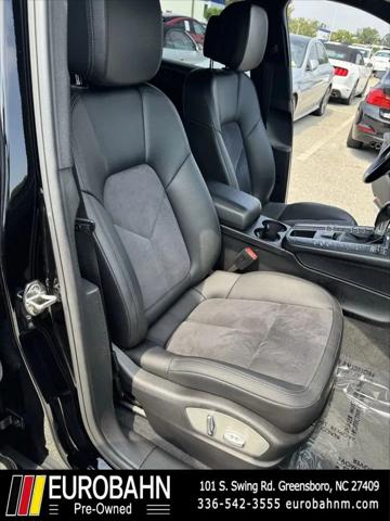 2017 Porsche Macan Standard