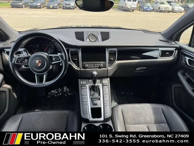 2017 Porsche Macan Standard