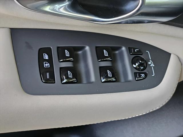 2026 Volvo XC90 Plus, B6 AWD Gas (mild hybrid), Gasoline, Bright, 7 Seats