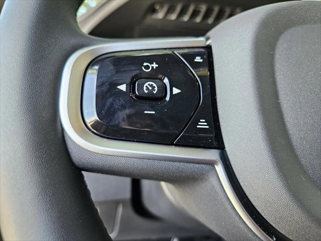 2026 Volvo XC90 Plus, B6 AWD Gas (mild hybrid), Gasoline, Bright, 7 Seats