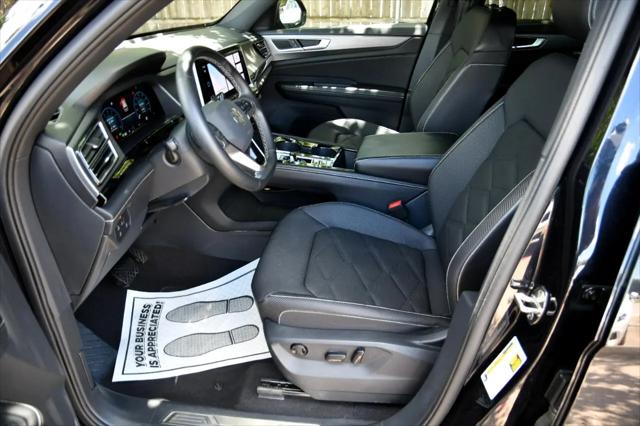 2024 Volkswagen Atlas Cross Sport 2.0T SE w/Technology