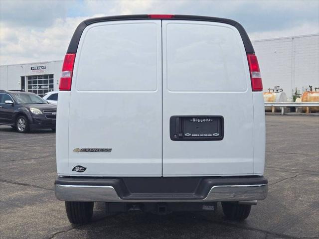 2025 Chevrolet Express Cargo Van RWD 2500 Regular Wheelbase WT