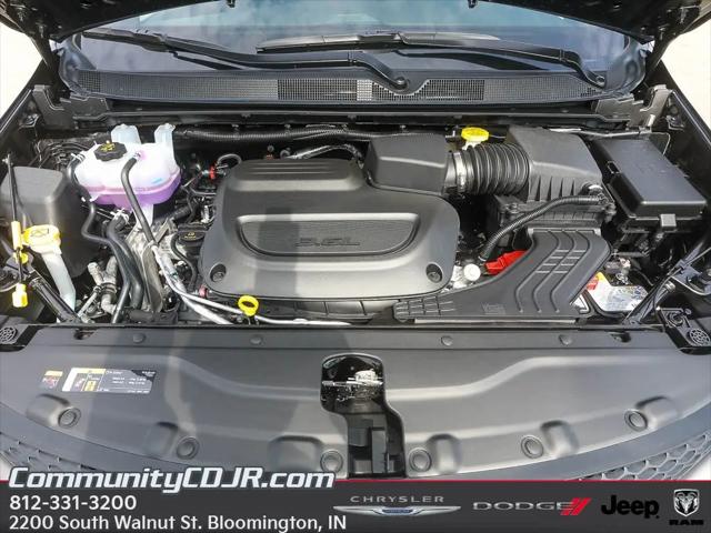 2025 Chrysler Voyager LX