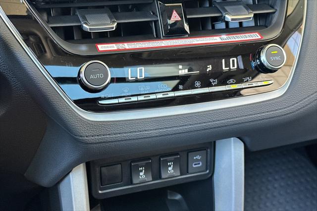 2025 Toyota Corolla Cross XLE