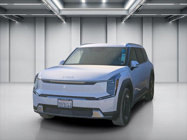 2025 Kia EV9 Wind