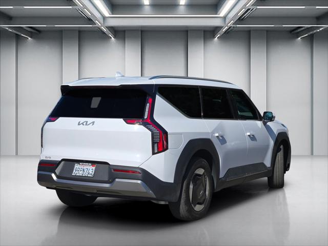 2025 Kia EV9 Wind