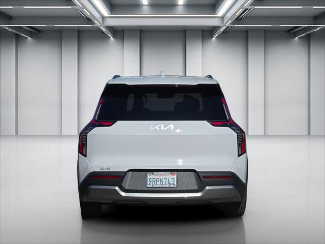2025 Kia EV9 Wind