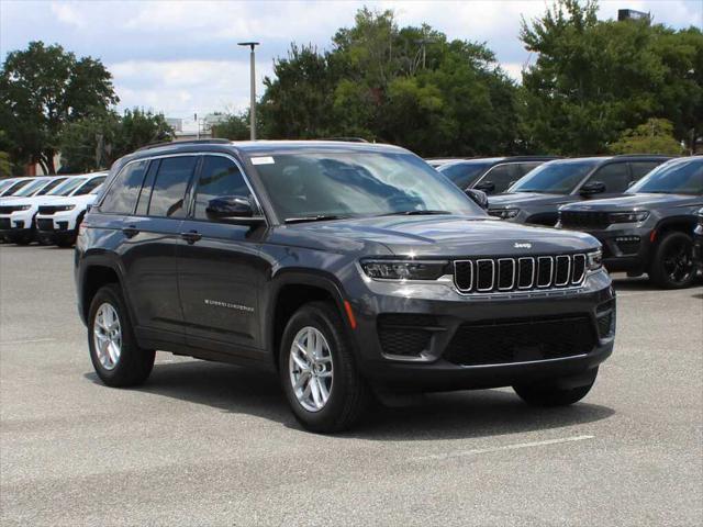 2025 Jeep Grand Cherokee GRAND CHEROKEE LAREDO X 4X2