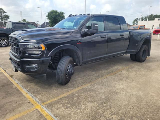 2024 RAM 3500 Limited Mega Cab 4x4 64 Box