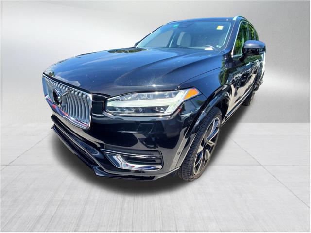2023 Volvo XC90 B5 Plus