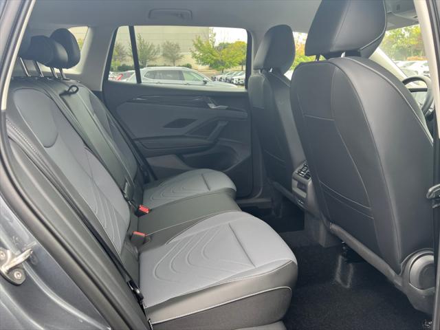 2025 Volkswagen Tiguan 2.0T SE
