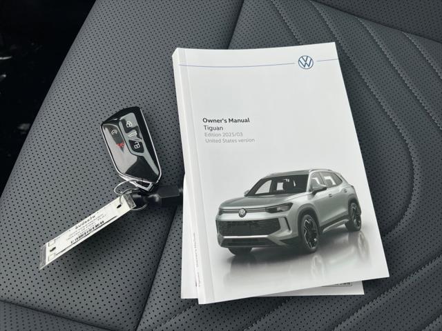 2025 Volkswagen Tiguan 2.0T SE