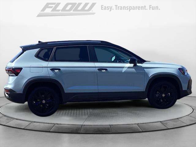 2025 Volkswagen Taos 1.5T SE Black