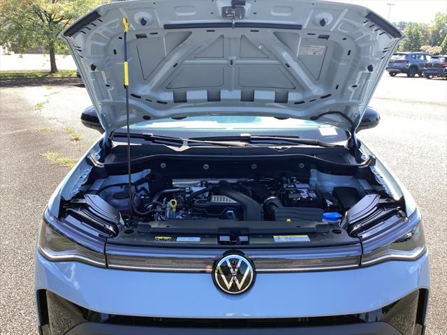 2025 Volkswagen Taos 1.5T SE Black