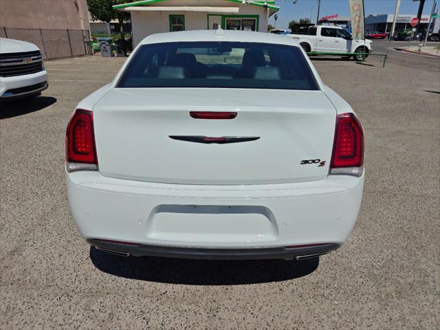 2022 Chrysler 300 S