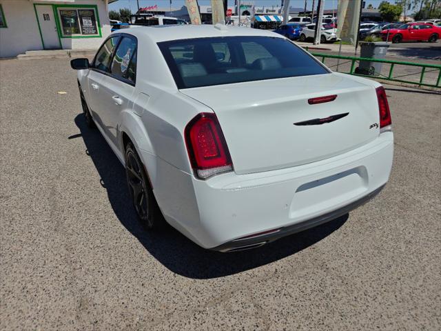 2022 Chrysler 300 S