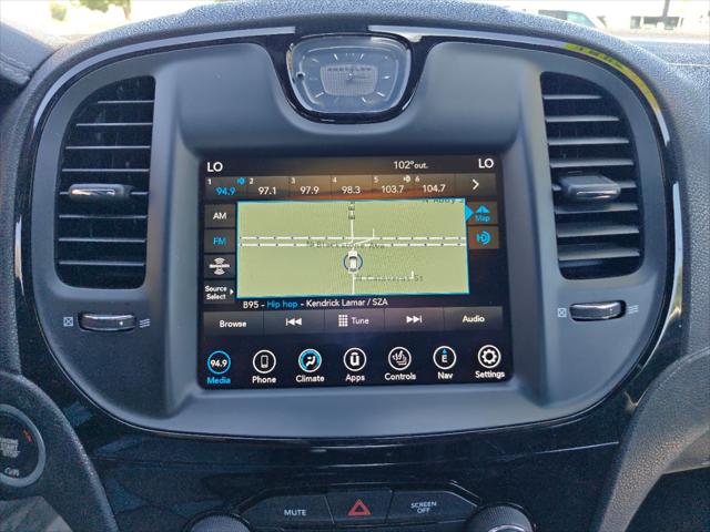 2022 Chrysler 300 S