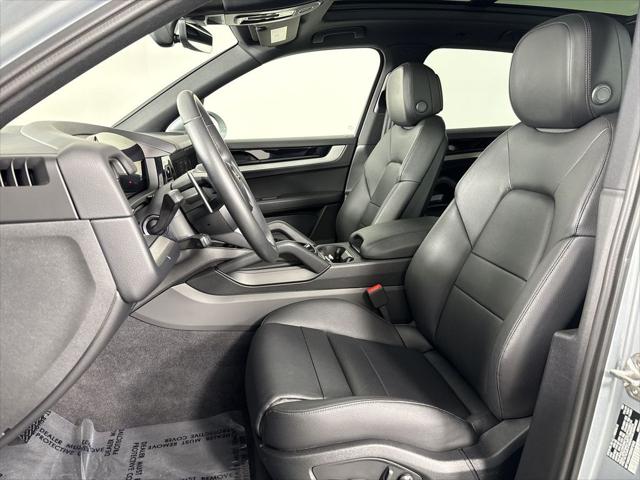 2025 Porsche Cayenne Unknown