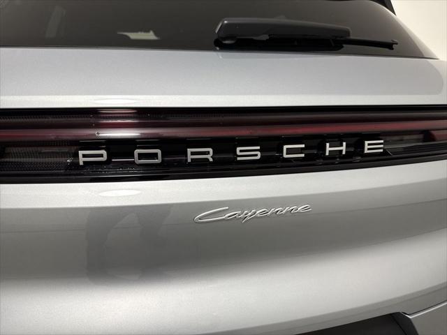 2025 Porsche Cayenne Unknown