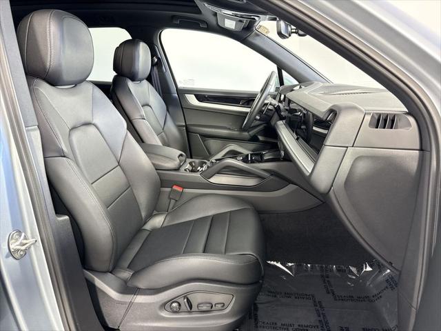 2025 Porsche Cayenne Unknown