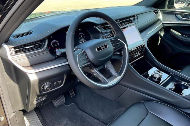 New 2025 Jeep Grand Cherokee L For Sale in Millington, TN