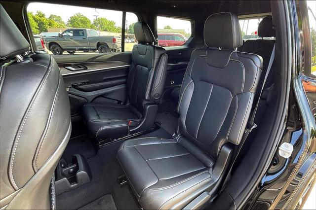 New 2025 Jeep Grand Cherokee L For Sale in Millington, TN