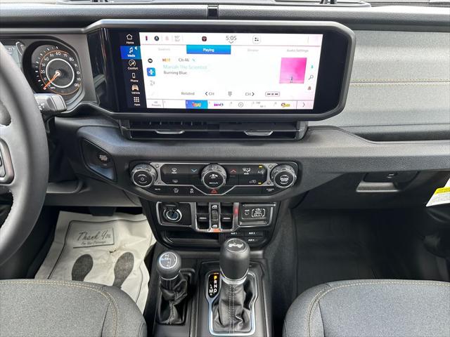 2025 Jeep Wrangler 4-Door Summit 4x4
