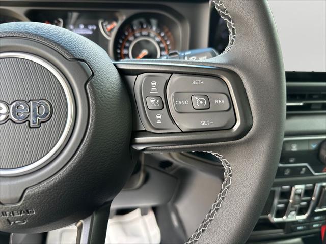 2025 Jeep Wrangler 4-Door Summit 4x4